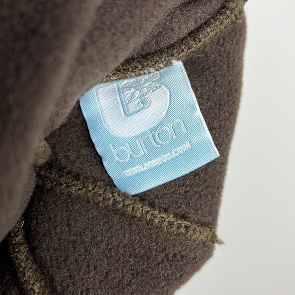 Unisex BURTON winter beanie cap/hat. Brown with orange logo. Acrylic fabric. - Picture 4 of 4